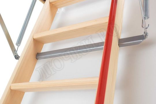 Чердачная лестница Fakro LWL Extra 700*1200*2800 Чердачная лестница Fakro LWL Extra 700*1200*2800