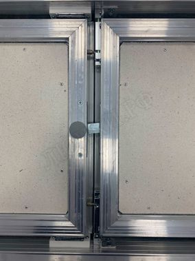 Люк под плитку Техно 2 створки 1600*1950 Люк под плитку Техно 2 створки 1600*1950