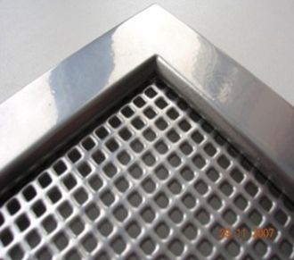 Решетка металлическая с перфорацией 3*5 мм врезная 500*150 Решетка металлическая с перфорацией 3*5 мм врезная 500*150